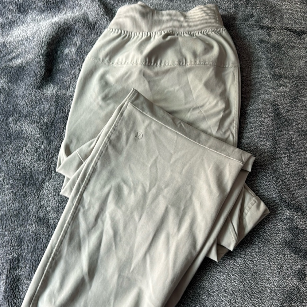 Lululemon ABC Jogger Pant, US Men’s size M, Grey, Like New Condition